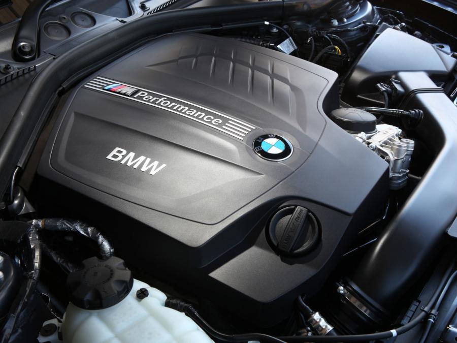  BMW M135i 5-Door 2012 года  (AU) (фото 2 из 9)